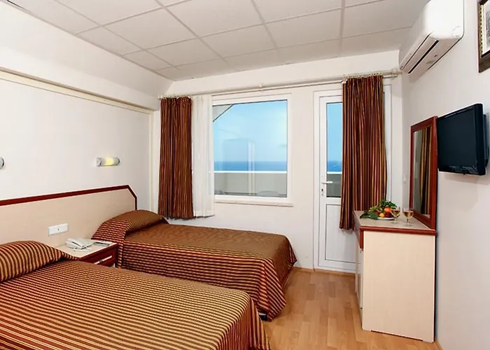 Sea Bird Hotel 3*